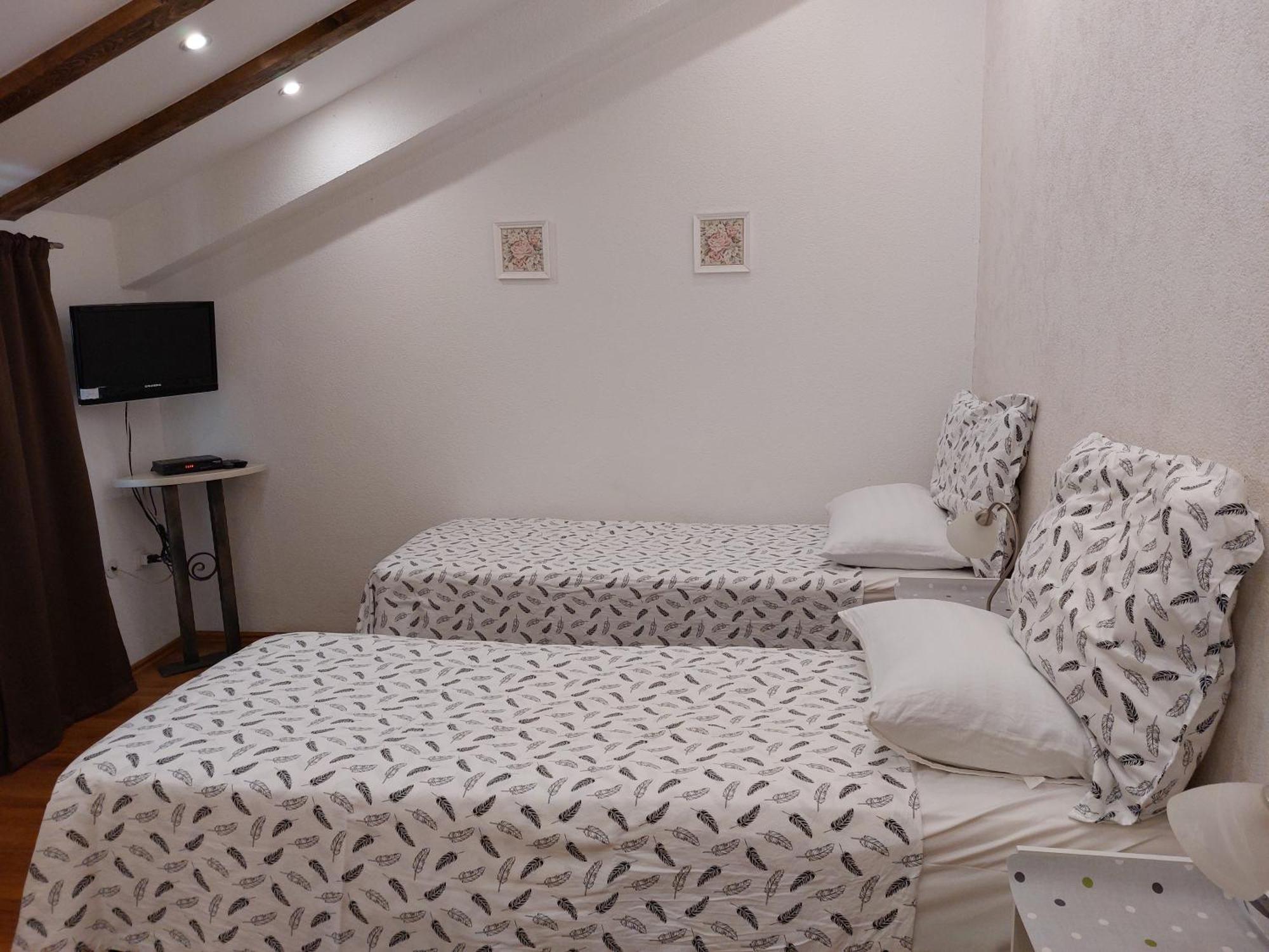 Apt Lavender On Nincevica St- 1 Bedroom Apt 5 Min To The Old Town Of สปลิท ภายนอก รูปภาพ