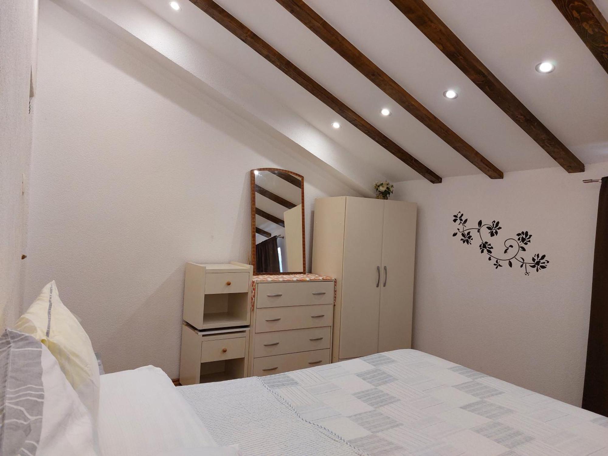 Apt Lavender On Nincevica St- 1 Bedroom Apt 5 Min To The Old Town Of สปลิท ภายนอก รูปภาพ