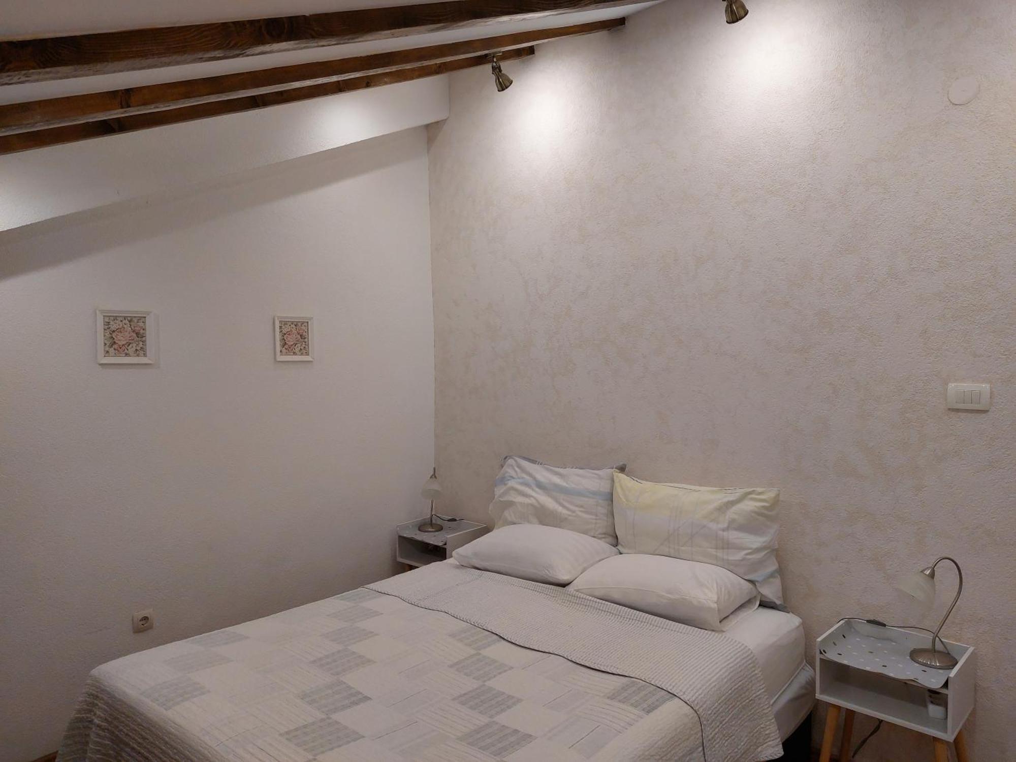 Apt Lavender On Nincevica St- 1 Bedroom Apt 5 Min To The Old Town Of สปลิท ภายนอก รูปภาพ