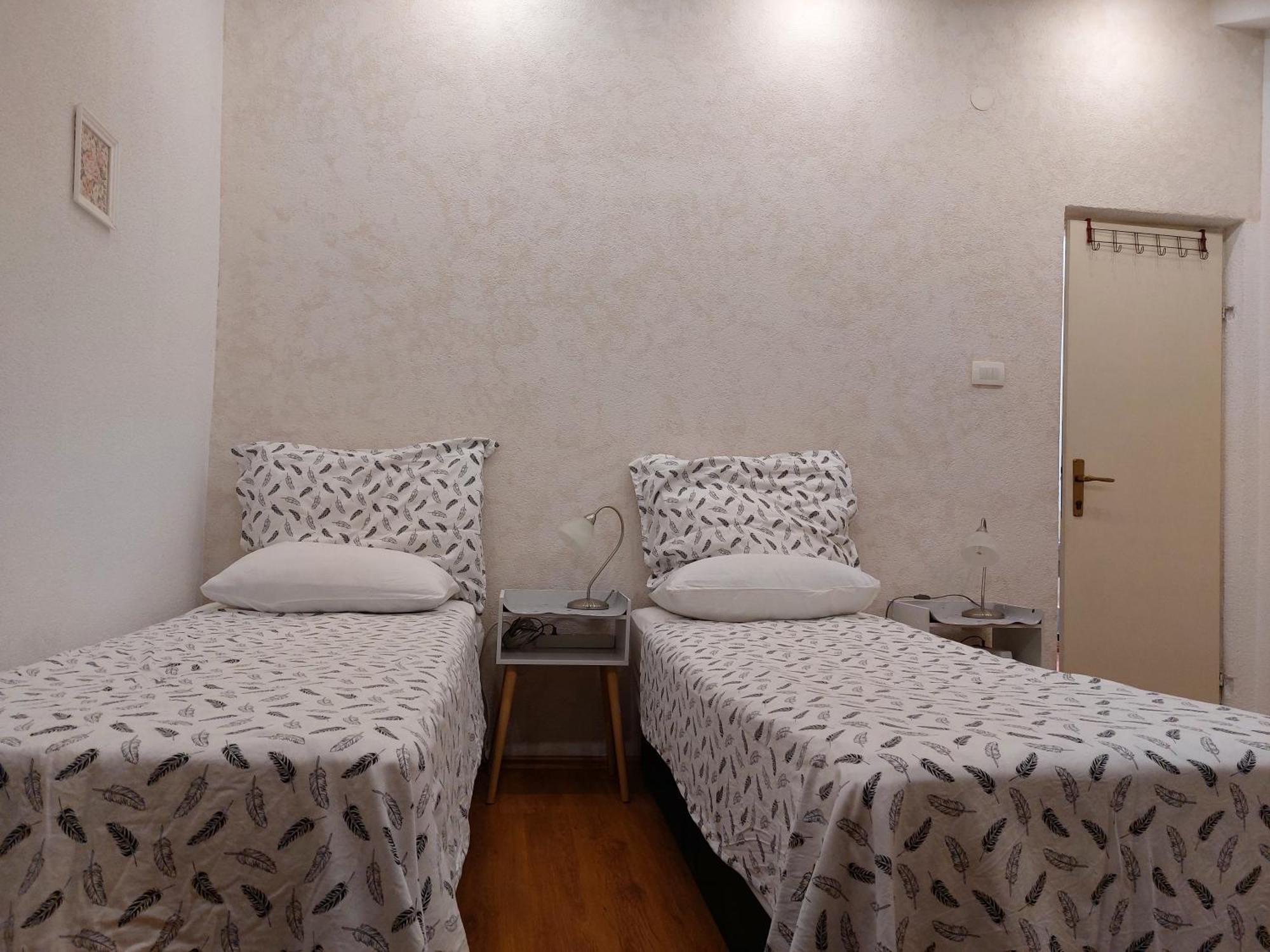 Apt Lavender On Nincevica St- 1 Bedroom Apt 5 Min To The Old Town Of สปลิท ภายนอก รูปภาพ